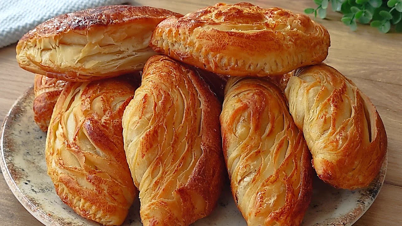 BU ÇÖREĞİN TARİFİNİ HERKES ARIYOR FIRINDAN ÇIKTIĞI AN YOK OLDU DIŞI ÇITIR ÇITIR TEL TEL ÇÖREK