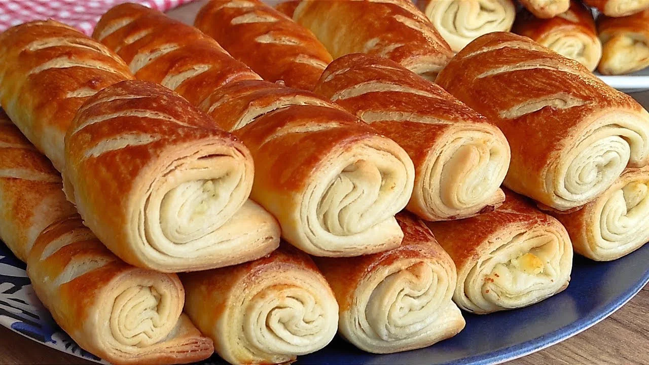 PUL PUL DÖKÜLEN YUMUŞACIK BÖREK TARİFİ EN KOLAY EN LEZZETLİ TARİF