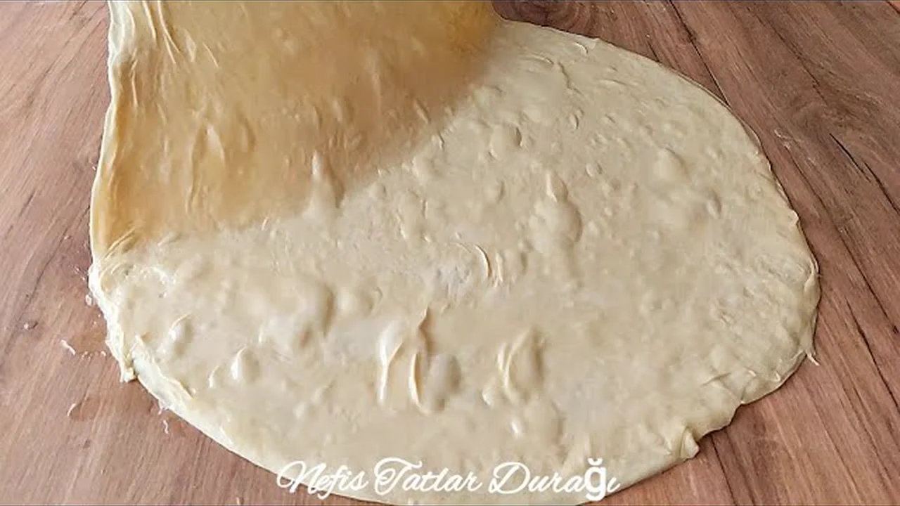 İnanılmaz Daha Önce Bu kadar Kolayını Görmedim Mayasız Katları Tek Tek sayılan Çörek tarifi