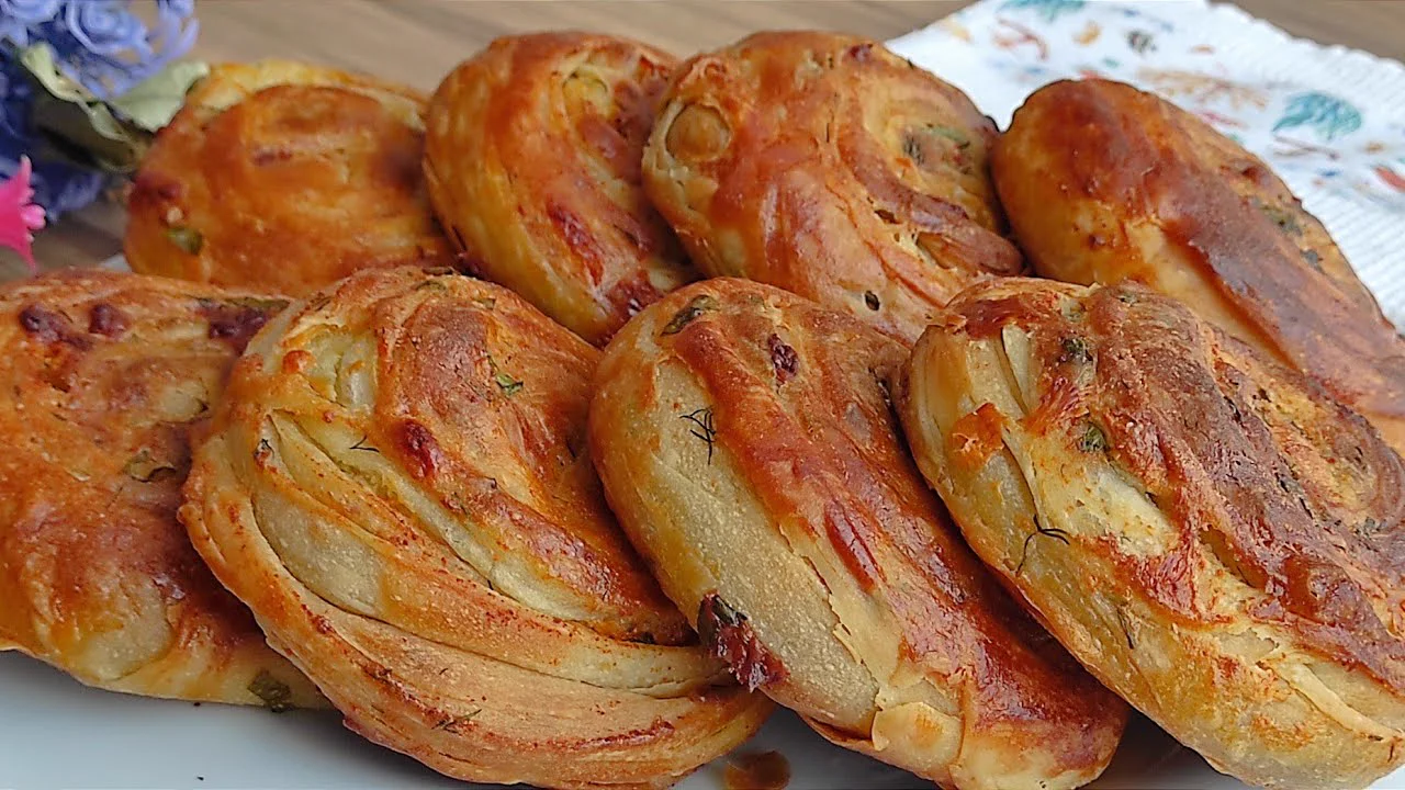 DERİN DONDURUCULAR BU TARİF İLE DOLACAK DIŞI ÇITIR İÇİ YUMUŞACIK ÇÖREK TARİFİ KOLAY ÇÖREK