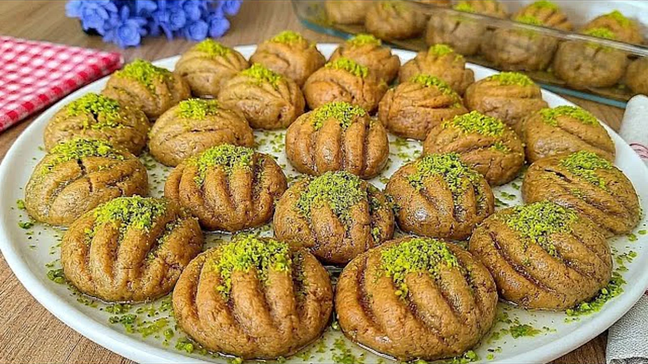 RAMAZANDA FAVORİNİZ OLACAK EN GARANTİ ŞERBETİNİ TAM ÇEKEN KOLAY TATLI TARİFİİ ŞERBETLİ TATLI