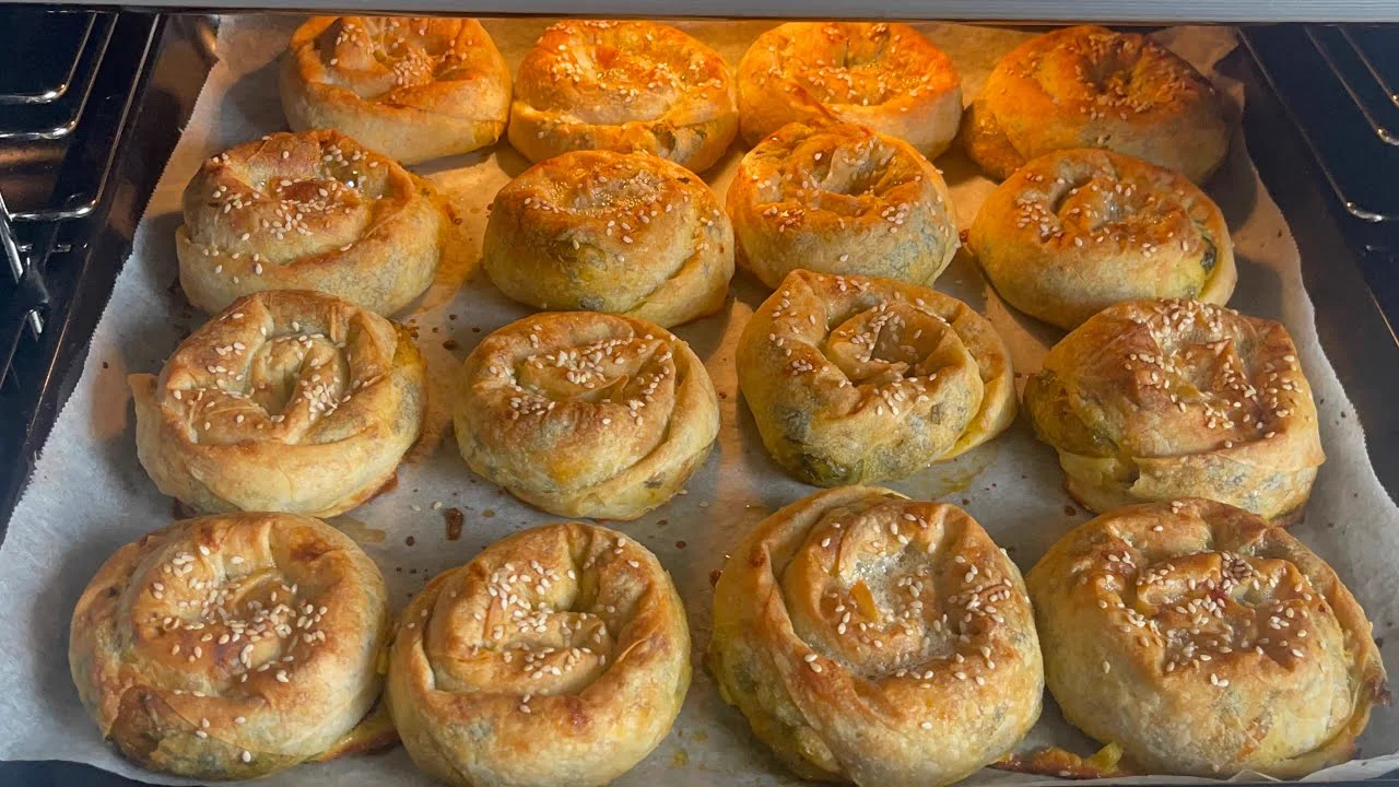 El Açması Lezzetinde PIRASALI BÖREK Tarifi Pırasa Sevmeyenler Bile BAYILACAK