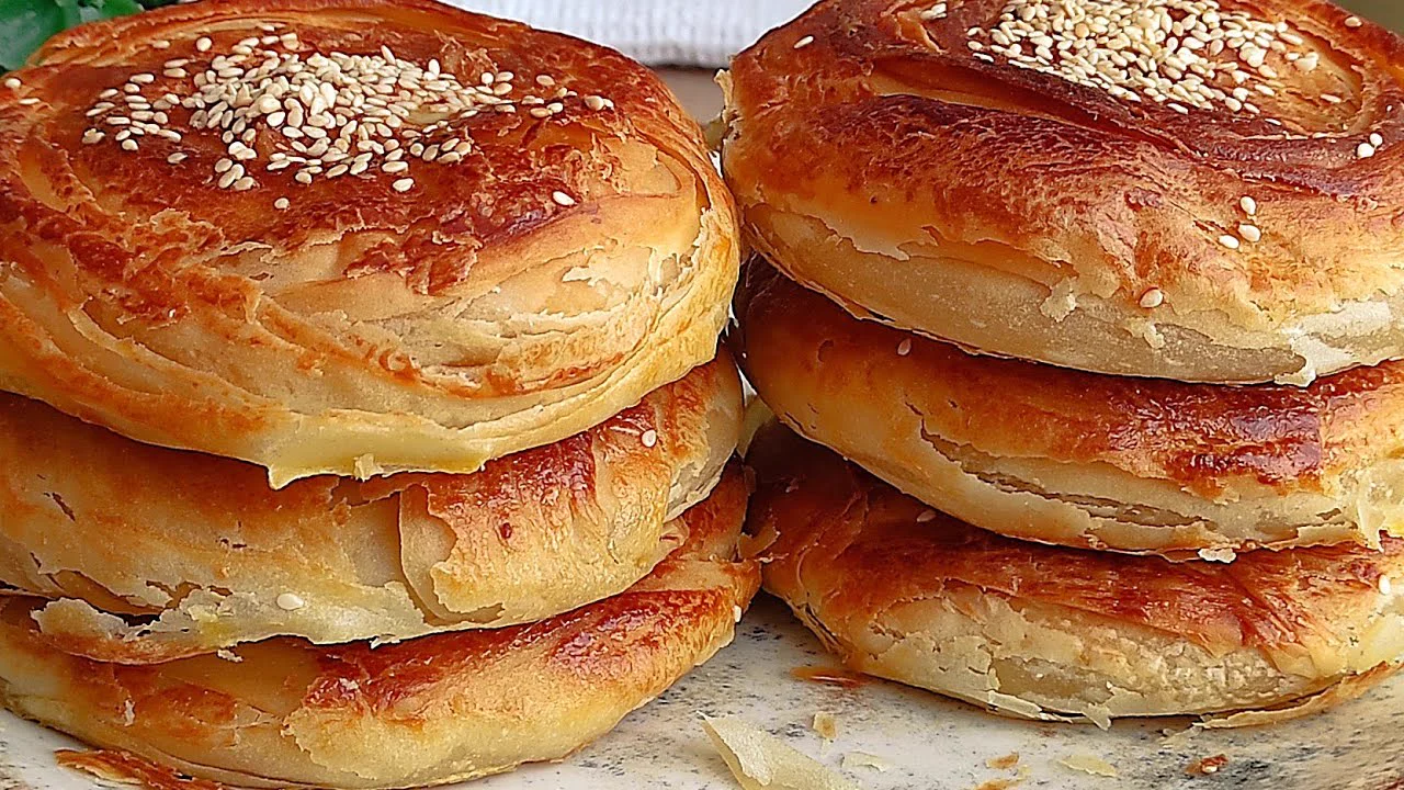 NASIL YAPILDIĞINA İNANAMAYACAKSINIZ EN KOLAY EN LEZZETLİ MAYASIZ ÇITIR BÖREK TARİFİ