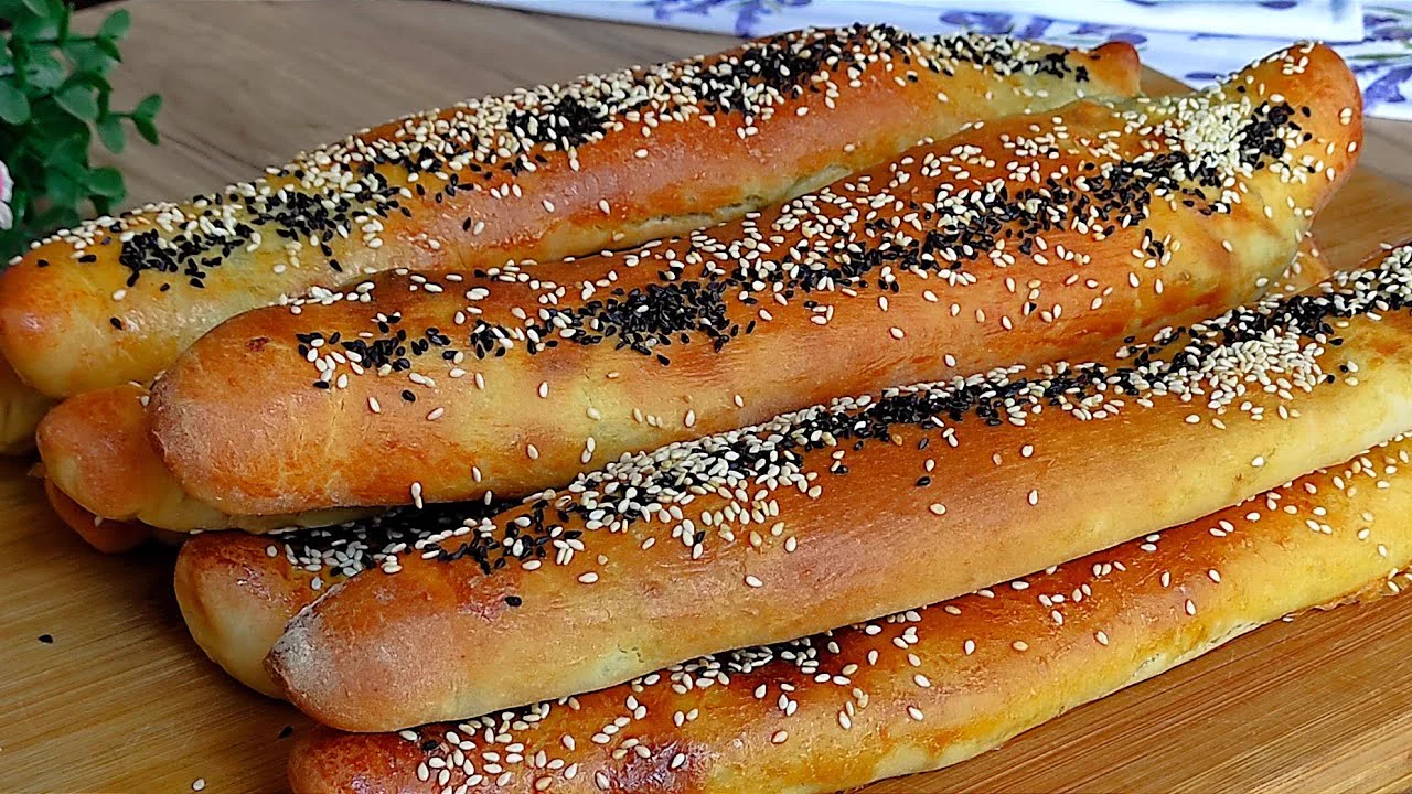 ISPANAK MEVSİMİ GELDİĞİNDE BU TARİFİ YAPMADAN DURAMIYORUM KOLAY HIZLI VE YUMUŞAK ISPANAKLI PİDE