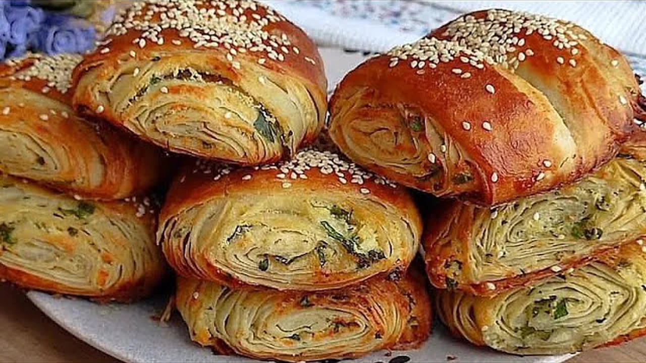 BU TARİF BAĞIMLILIK YAPAR ANINDA BİTER ÇÖREK TARİFİ KOLAY VE LEZZETLİ