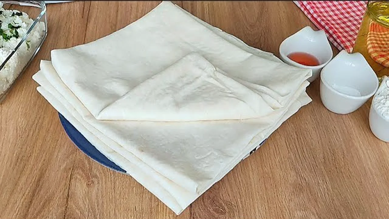 DAR ZAMANIMDA YAPIYORUM MÜKEMMEL OLUYOR İNANILMAZ DERECEDE KOLAY VE LEZZETLİ BÖREK TARİFİ